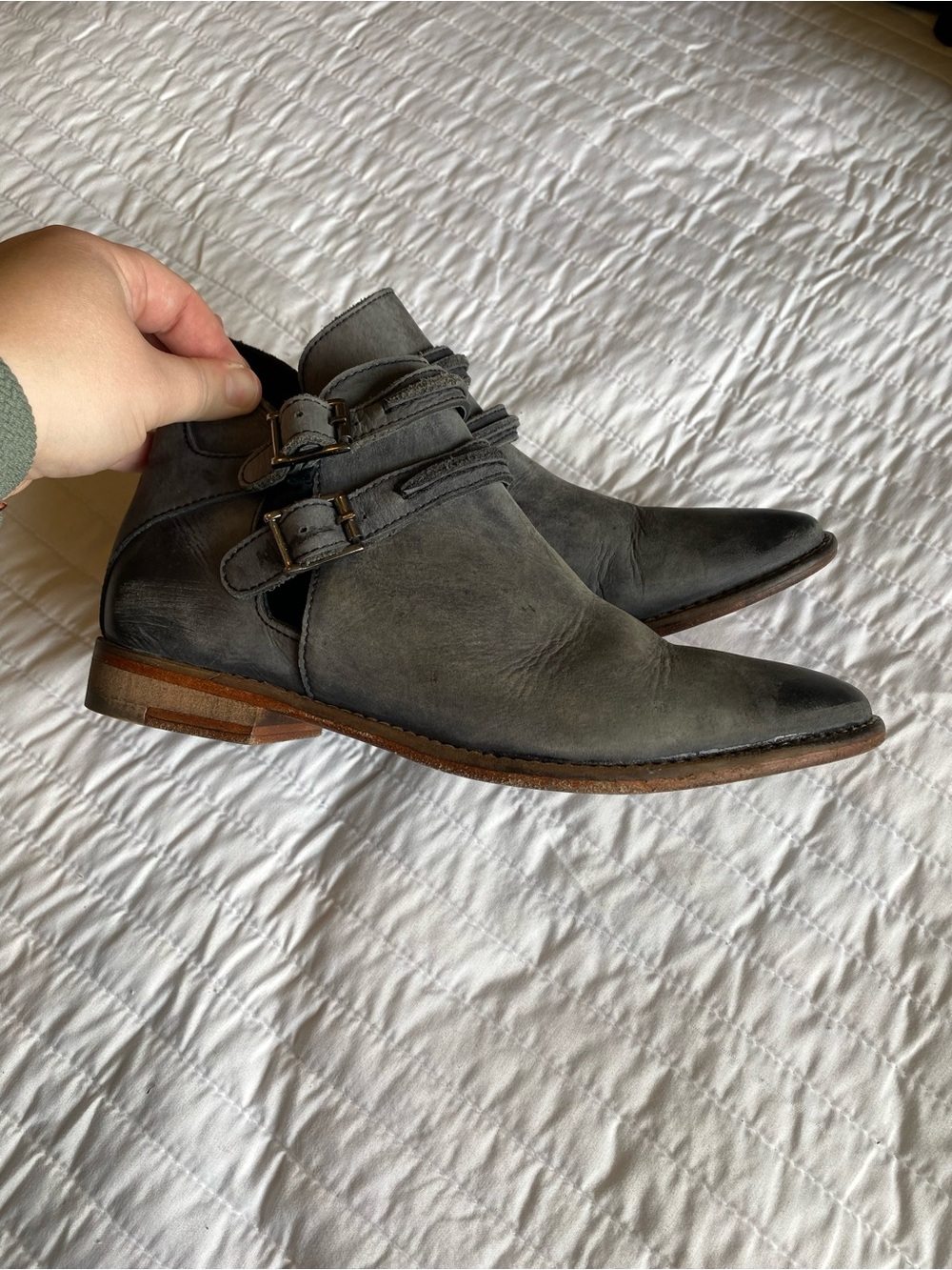 Free People Womens Braeburn Gray Distressed Leather Ankle Boot - Picture 3 of 8
